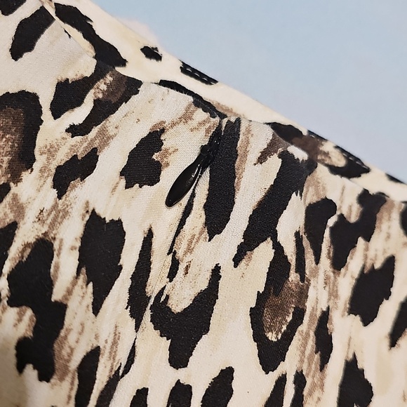 WHBM Leopard Print Pencil Skirt Size 6 New - Picture 8 of 11